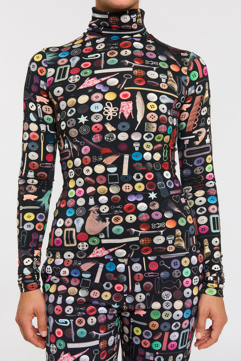 PRINTED TURTLENECK