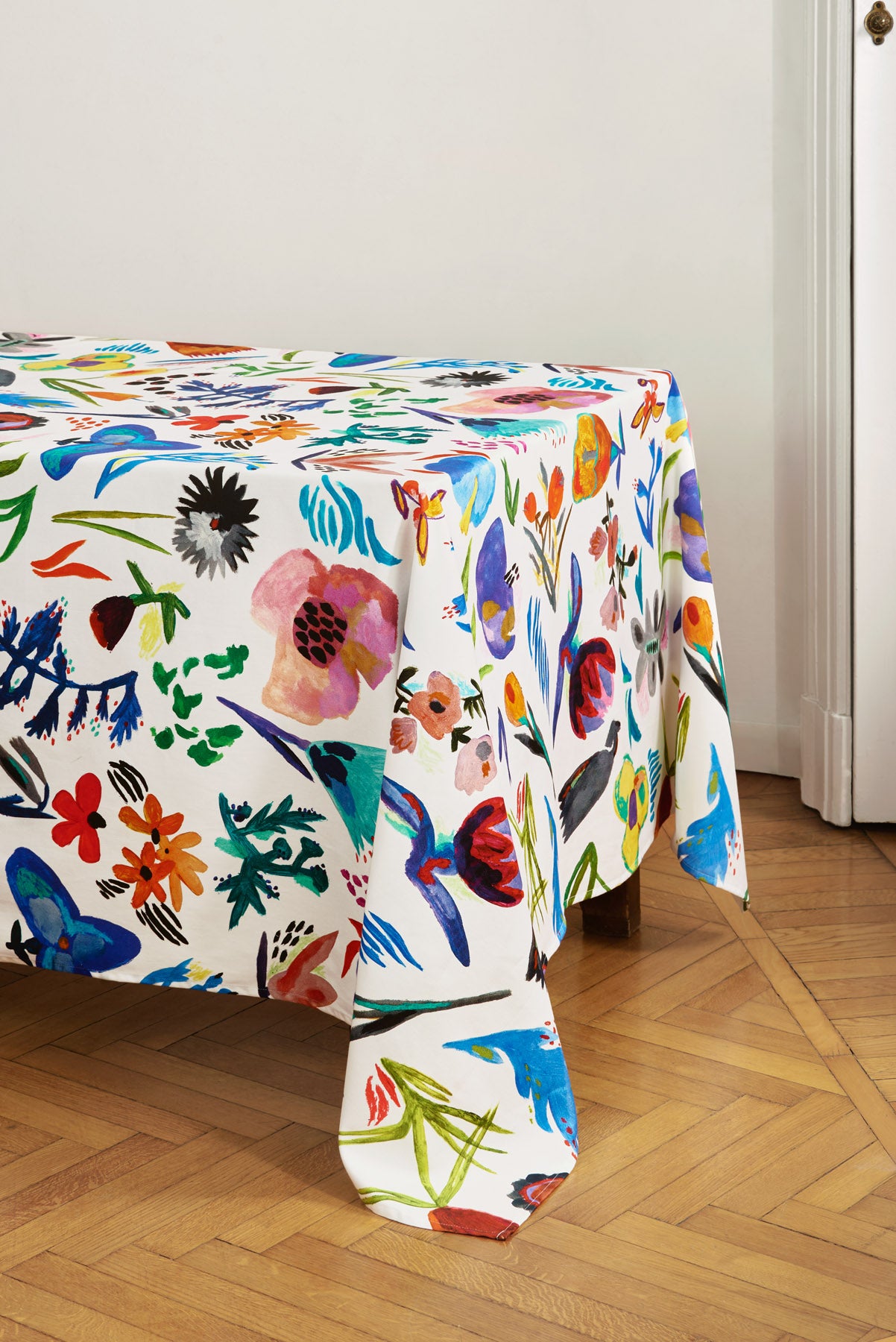 FLOWERS TABLECLOTH