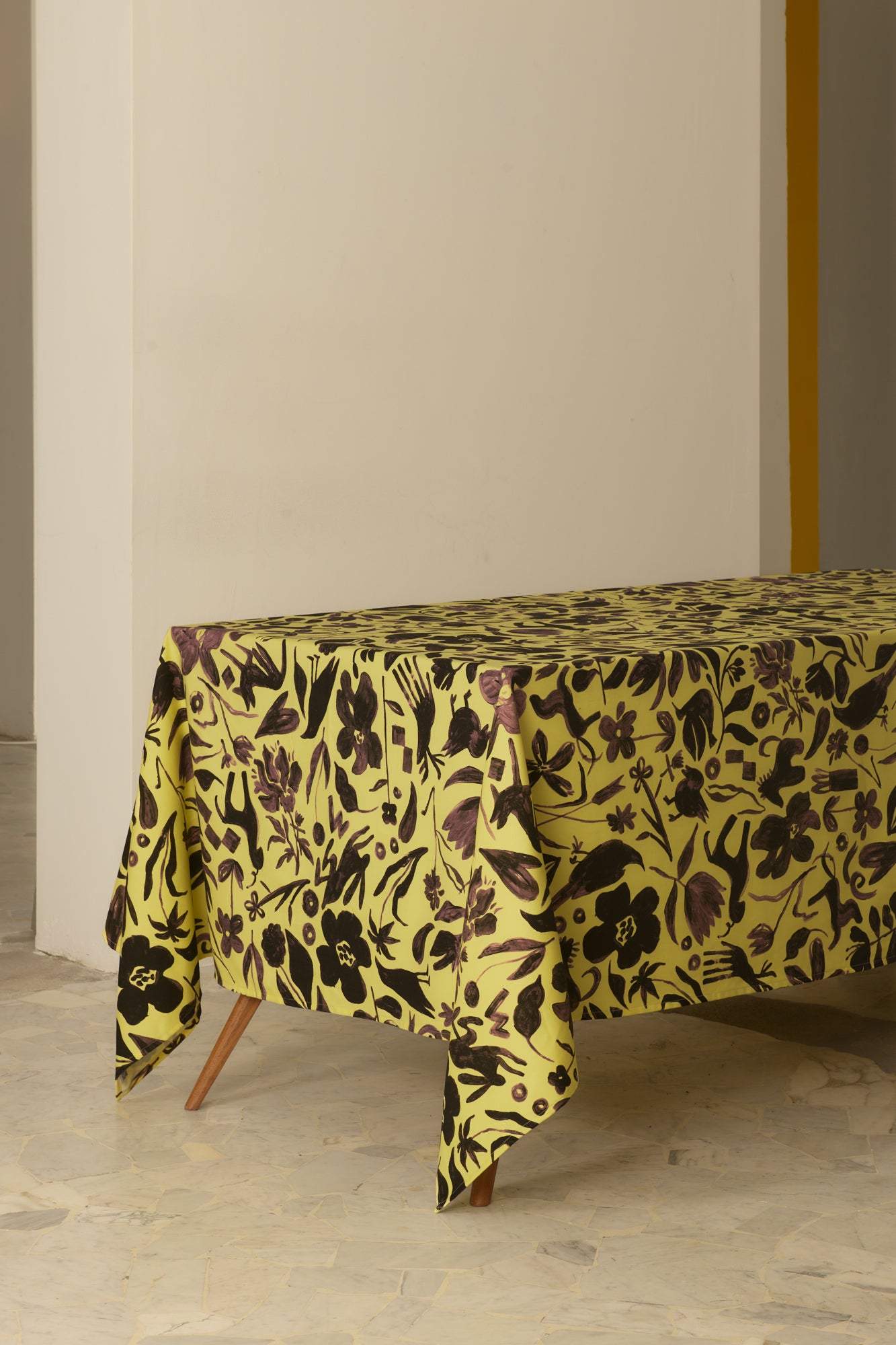 CERAMIC PRINT TABLECLOTH